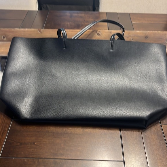 Brand new VS travel bag - Picture 11 of 14